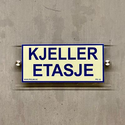 Etasjeskilt i akryl